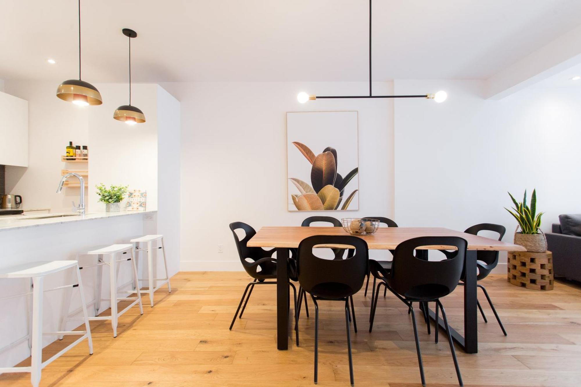 Hip, Stylish Apartment In Little Italy By Den Stays A Montreal Bilik gambar