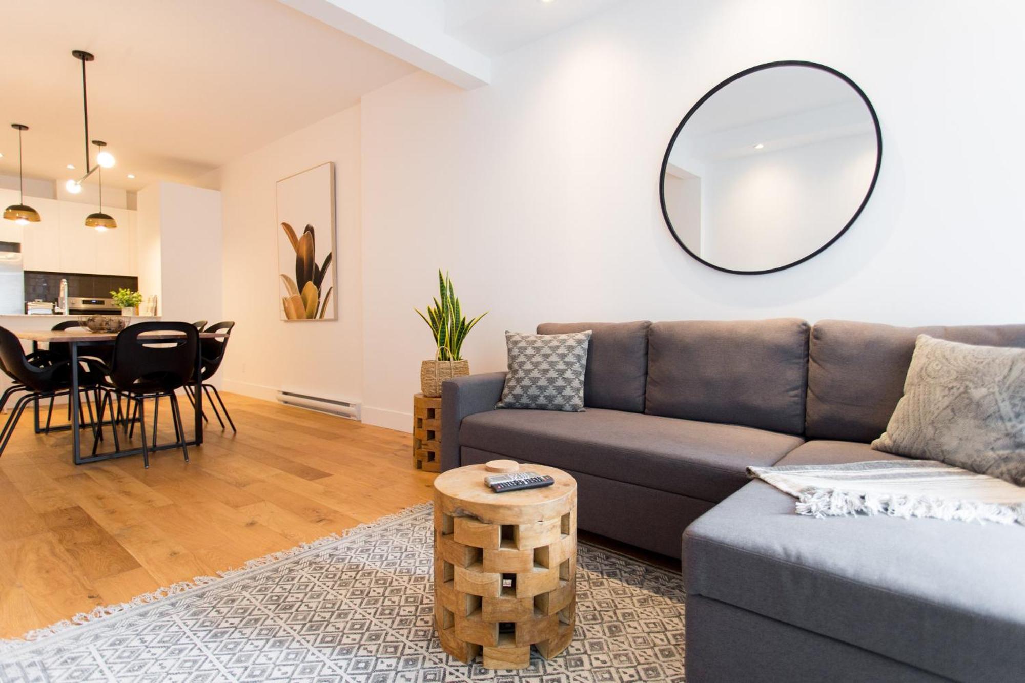 Hip, Stylish Apartment In Little Italy By Den Stays A Montreal Bilik gambar